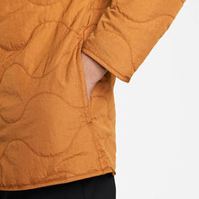 Cargar imagen en el visor de la galería, NIKE SWOOSH JACKET
