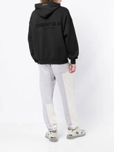 Cargar imagen en el visor de la galería, FEAR OF GOD ESSENTIALS HOODIE BLACK
