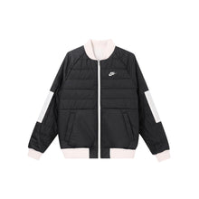 Cargar imagen en el visor de la galería, NIKE THERMA-FIT LEGACY REVERSIBLE BOMBER
