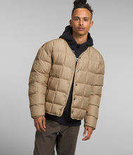 Cargar imagen en el visor de la galería, THE NORTH FACE LHOTSE REVERSIBLE JACKET

