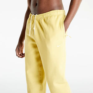 NIKE SOLO SWOOSH FLEECE PANTS