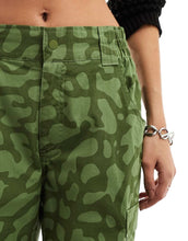 Cargar imagen en el visor de la galería, JORDAN CHICAGO CARGO PANTS
