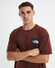 Cargar imagen en el visor de la galería, THE NORTH FACE HEAVYWEIGHT BOX TEE
