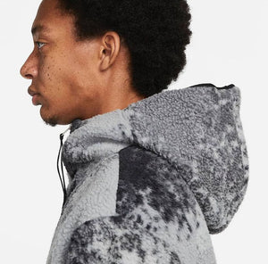 NIKE ESSENTIALS SPORT SHERPA